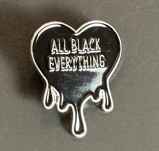 Black Heart - pin