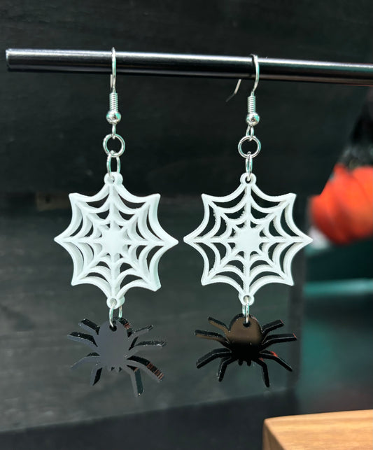 Itsy Bitsy Spider - Earrings