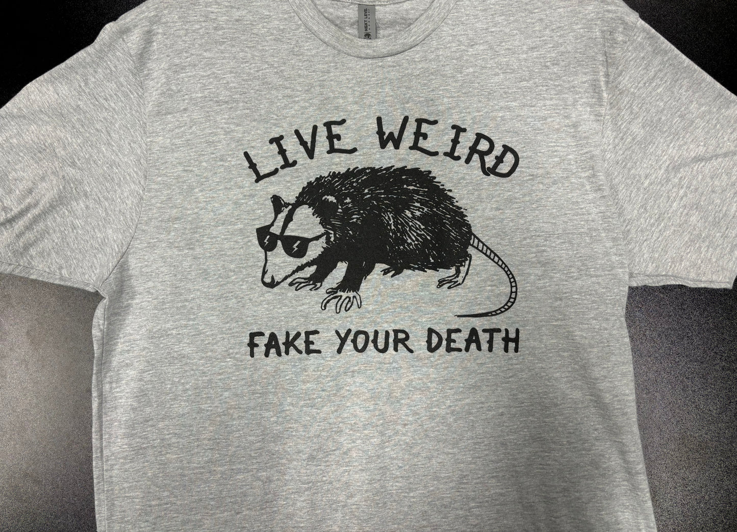 Live Weird - T-shirt