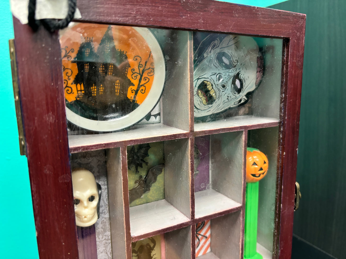 Cabinet of Curiosities - Pez Art Box