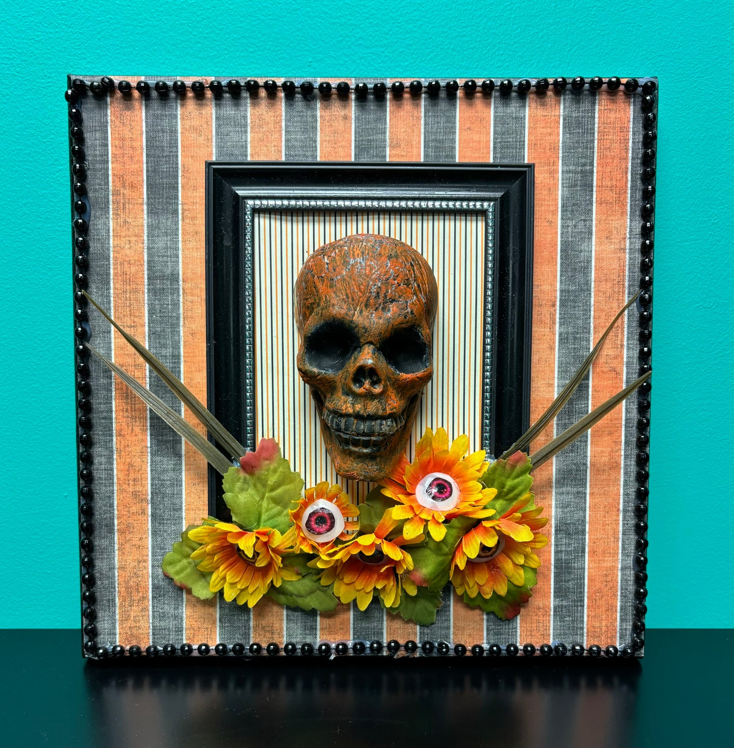 Skull on stripes with eye flowers - Wall Art